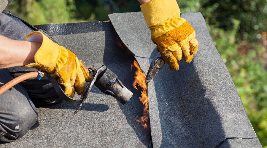 Expert Emergency Roof Repairs services in Eros, LA